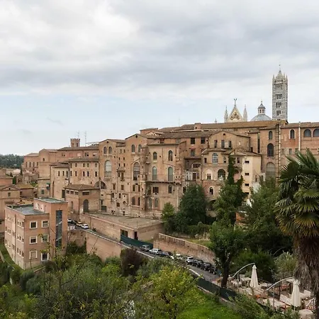 Charming House Appartement Sienne